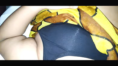 Sexy aunty rests when tired – scandel