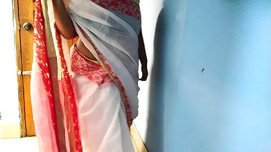 Tamil Step Mom Seduces Step Son Then Fucks – Hindi Audio