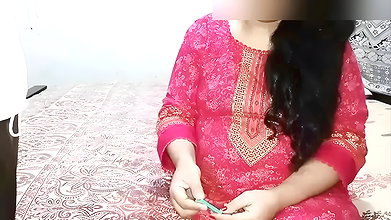 Hot and sexy Aunty ne Apne Bata ka doste SE chudwaya real homemade hindi