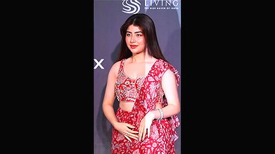 ADITI BHATIA GLAM GORGEOUS DIVA SEXY IN SAREE MILKY TEASE HQ VIDEO 22