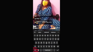 Cute Simmi Facesitting and Pussy Fingering in Indian Sex MMS