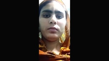 Beautiful Girl Showing For Lover