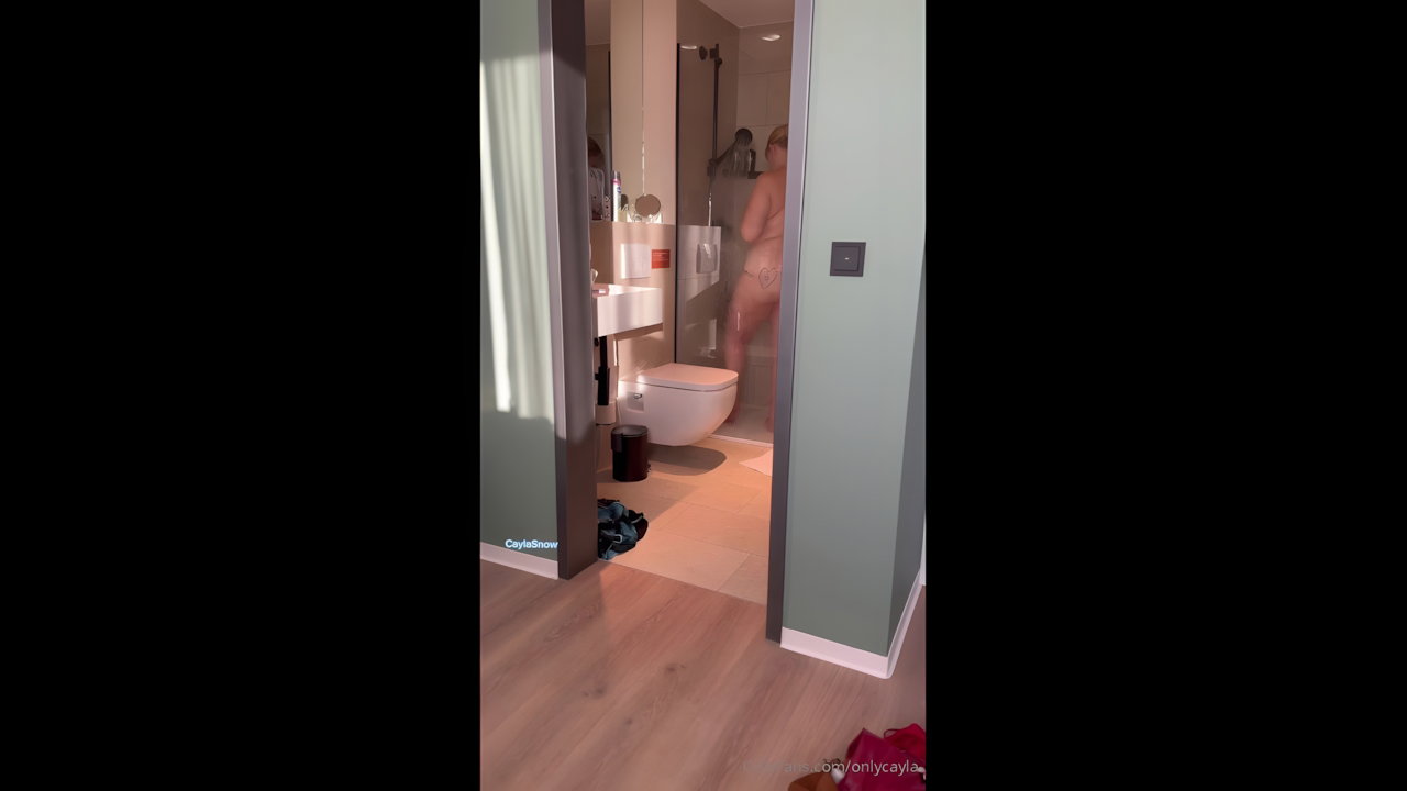 BBW SHYGIRLFROMEUROPE CUM WITH HER FUCKMACHINE_11ad3557