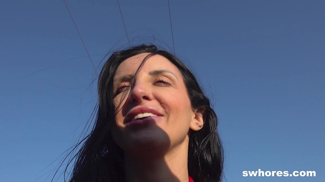 Vitoria Von Teese – Street girl bareback anal