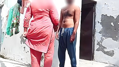 Busty Desi Indian Bhabhi Sucking Cock and Get Fucked