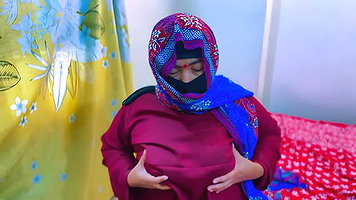 Big Tits BBW Maid Caught Masturbating in Arab Hotel MMS