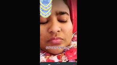 HORNY MILF BHABHI NUDE FINGERING ON VC 22