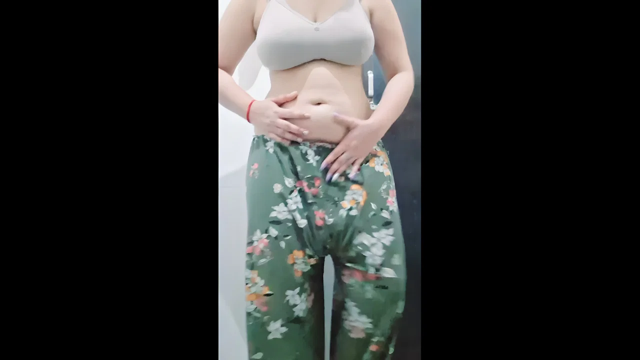 First Time Young Indian Girl Live in Filthy Bathroom My Desi
