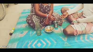 Desi bhabhi ke sath Daru Piya aur gaon ki chudai ki