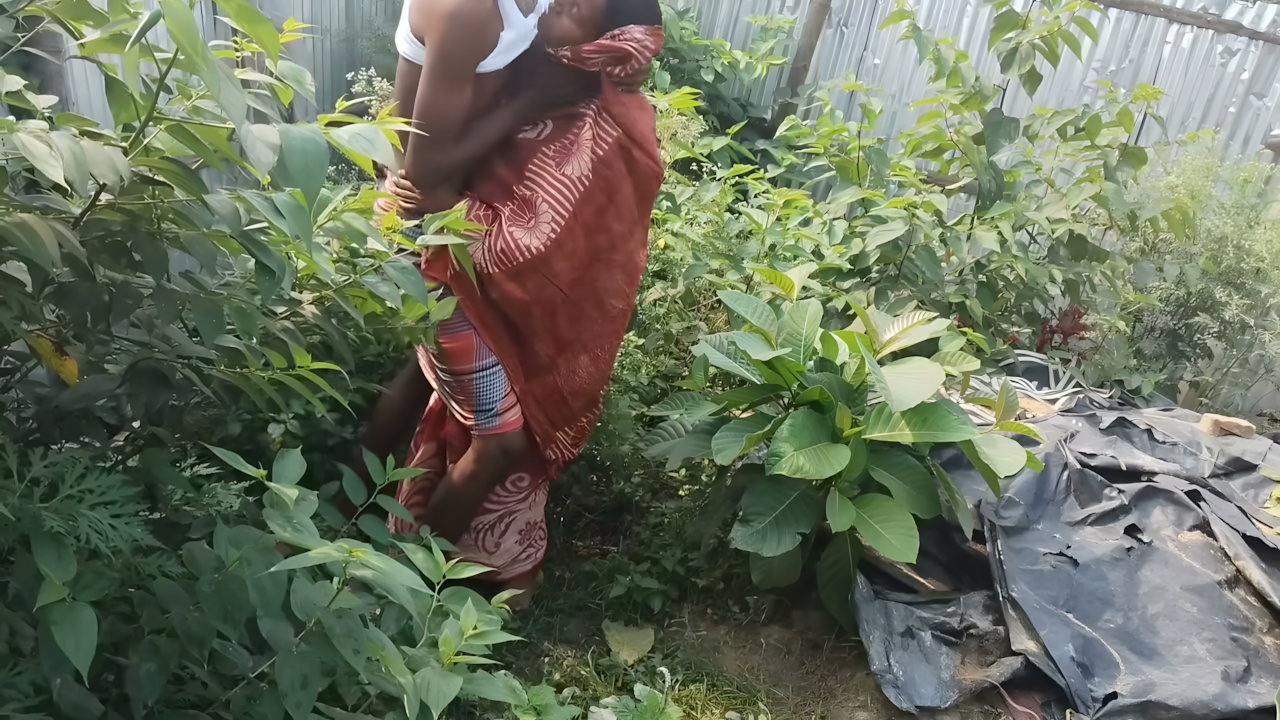 Indian desi housewife ki doggy style hadcora fucking sex