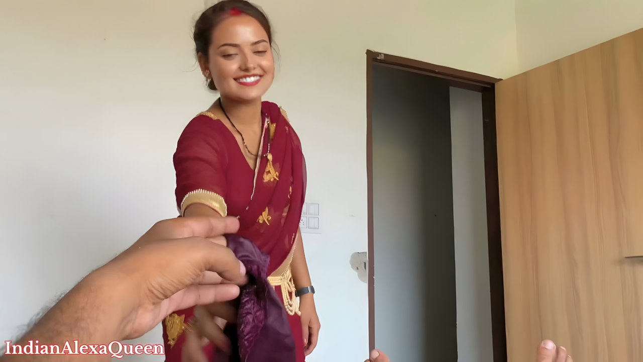 Desi Village Stepsister Came Home From the Market and You Saw Her Helping Her Brother-in-law to Masturbate Indianalexaqueen