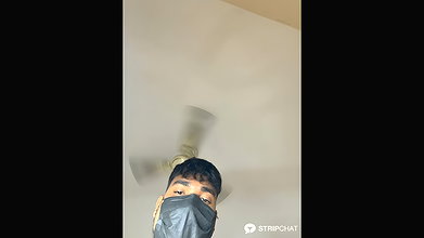 AIR_Hostes 3some show 1