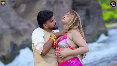 Hot – Priyanka boobs kissed, grabbed & pressed in bra, blouse & saree, navel kissed 2