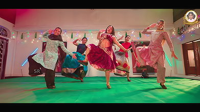 Radha Das hot item song – Navel show, Slight cleavage, Thigh show, Arm pits