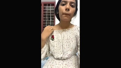 BEAUTIFUL SLIM TAMIL GIRLFRIEND SHOWING BOOBS PUSSY FINGERING & NUDE BATHING ~7 CLIPS 2 1