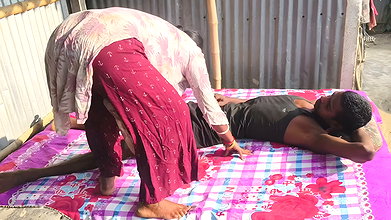 Subah subah chudai ki bhabhi ki Ghar per