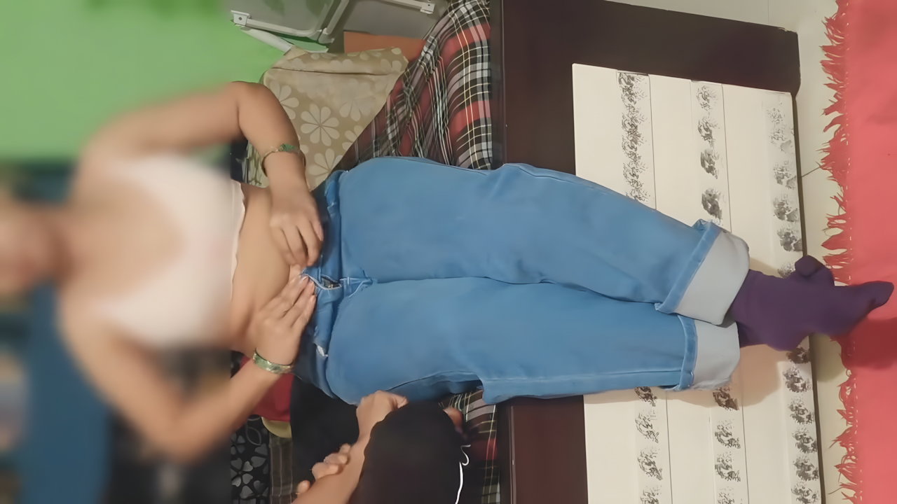 I Fuck My Husband’s Best Friend in Indian Sex MMS