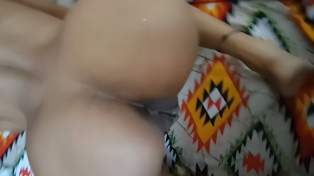 Nangi sleepy bhabhi ko jagakar rula rula kar choda