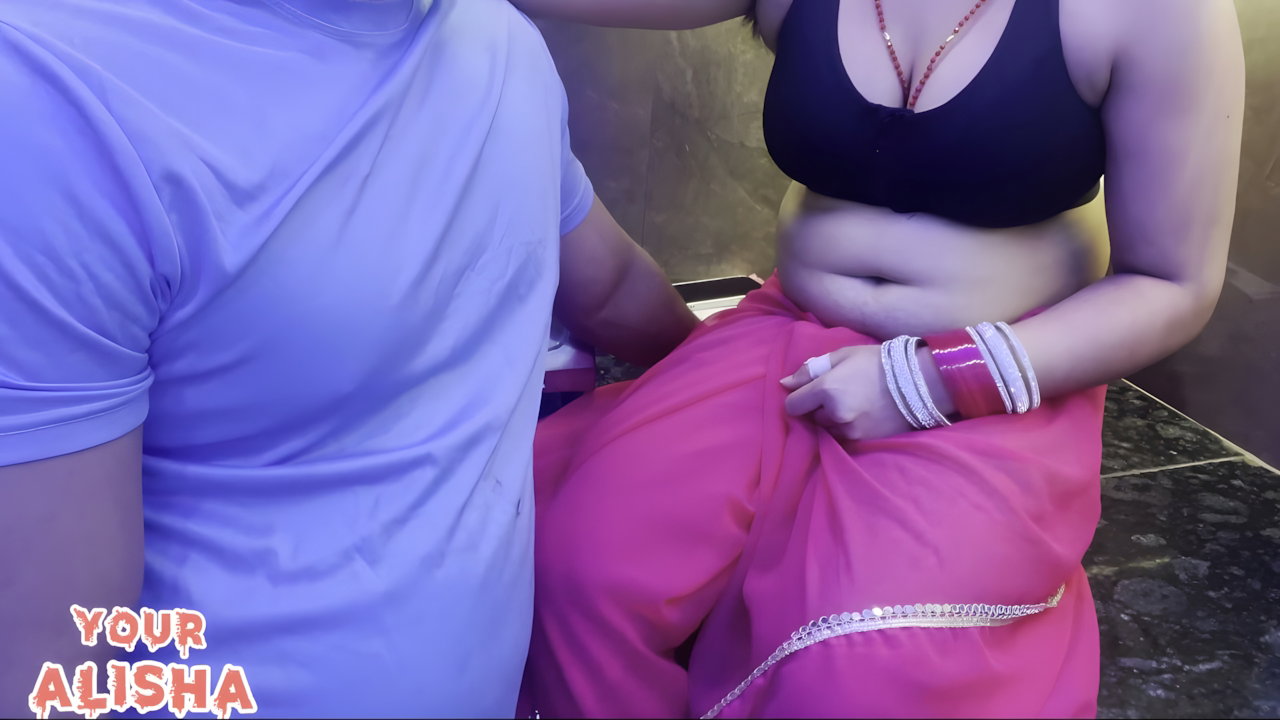 Horny Neighbour Aunty Need Cock Inside Her Pussy