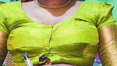 Indian Hot Wife Bedroom Came Out Mouth with Boyfriend