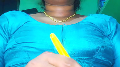 Sandra Hot Bhabhi Brust Scene No. 1