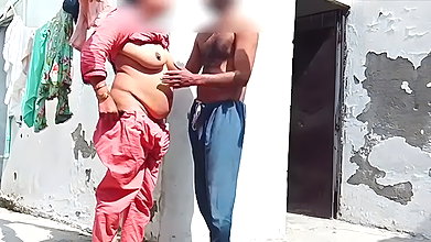 BUSTY DESI INDIAN BHABHI SUCKING COCK AND GET FUCKED