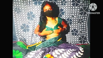 Mampi Bhabhi congregating with a big sexy