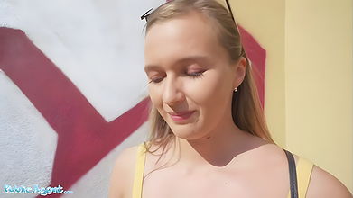 Stacy Cruz Flashes Her Perfect Tits for Cash