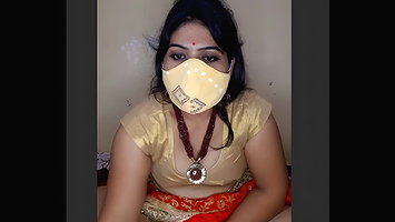Sexy Bhabhi fingering her pussy