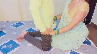 Dost ko saman lene dukan bhejakar dost ke biwi ko choda I fuck my friends desi wife new city shifted fucked frn wife juicy pussy