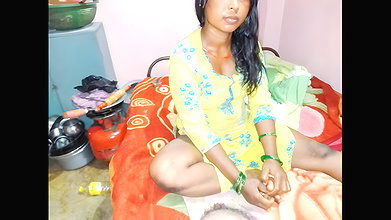 My aunty beautiful hot sex video enjoy this guys