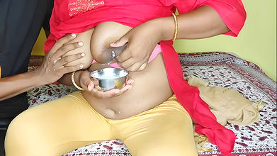 Padosi ne dudh mang ke aunty ka hi dudh nikal Diya or chud diye