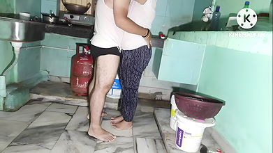 Stepmom Fucked With Young Boy Hardcore