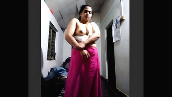 Mature bhabhi sexy ass