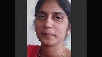 Tamil Girl Showing Hairy Pussy