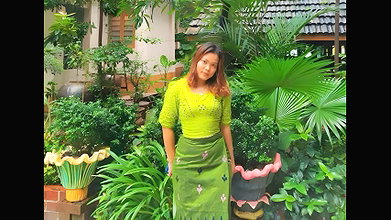 Cute burma collage girl enjoy with bf