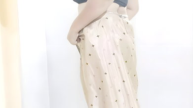 Indian girl enjoying herself as she is very horny