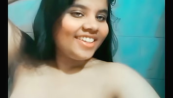 Paki Girl Showing Bigboobs