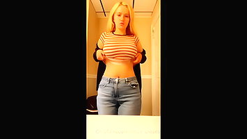 chloe cream OnlyFans Leaks (5 Videos) 3