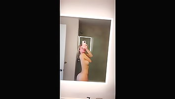 Daisy Keech Nipple Tease Selfie Video Leaked – OnlyFans