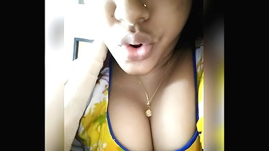 SEXY INDIAN GF TEASING PICS AND VIDEOS COLLECTION