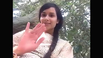 Desi cute teen show her hot pussy