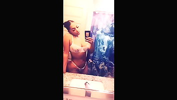 Pumma santiago – pummasantiago OnlyFans Leaks (4 Videos) 2