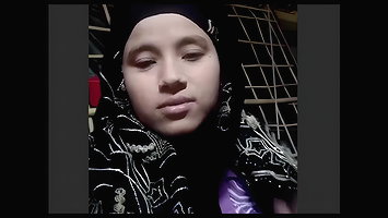 DESI MARRIED BHABI SHOWING FOR LOVER