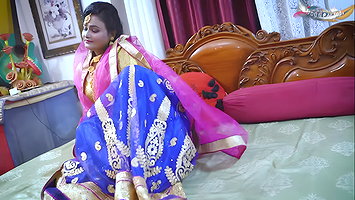Landlord romantic softcore sex with her beautiful wife ( hindi audio )