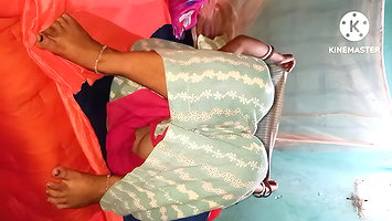 Hot sexi bhabhi ki village style me yar ke sath chudai video