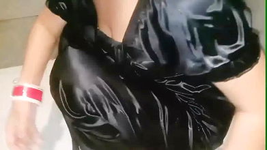 Desi housewife fucking in bathroom