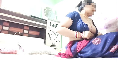 First time sex with girlfriend in hotel room hindi,phli baar girlfriend ke sath sex