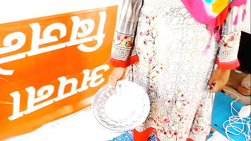 Road pa bethi mangnay wali Hindu girl ko choda aur oski Gand phar di bahot Maza Aya pori Raat chodai ki aur lun choswaya