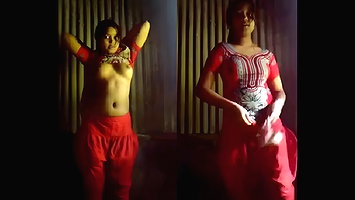 Desi village bhabi nude bath